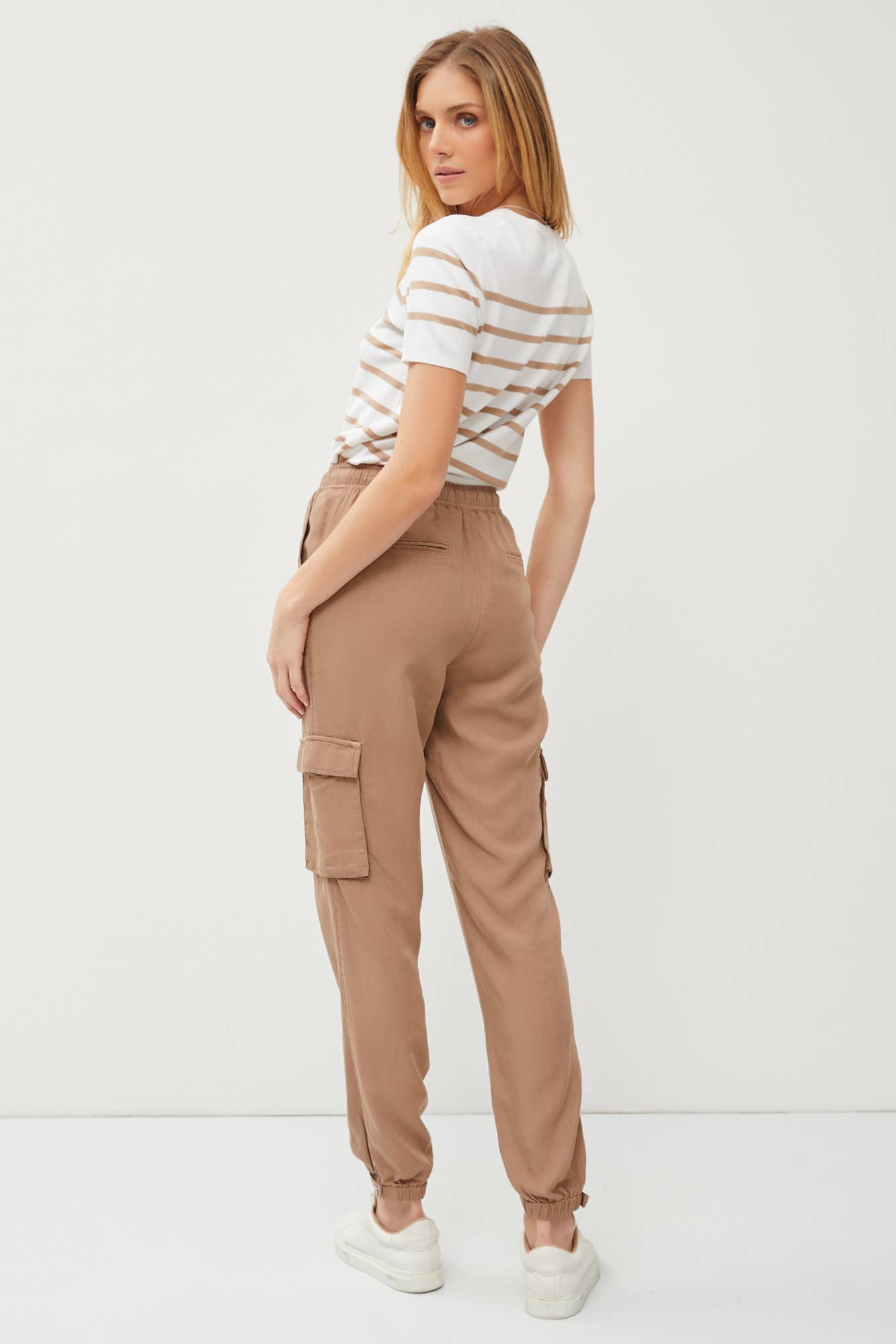 Cargo Tencel Joggers: CHARCOAL