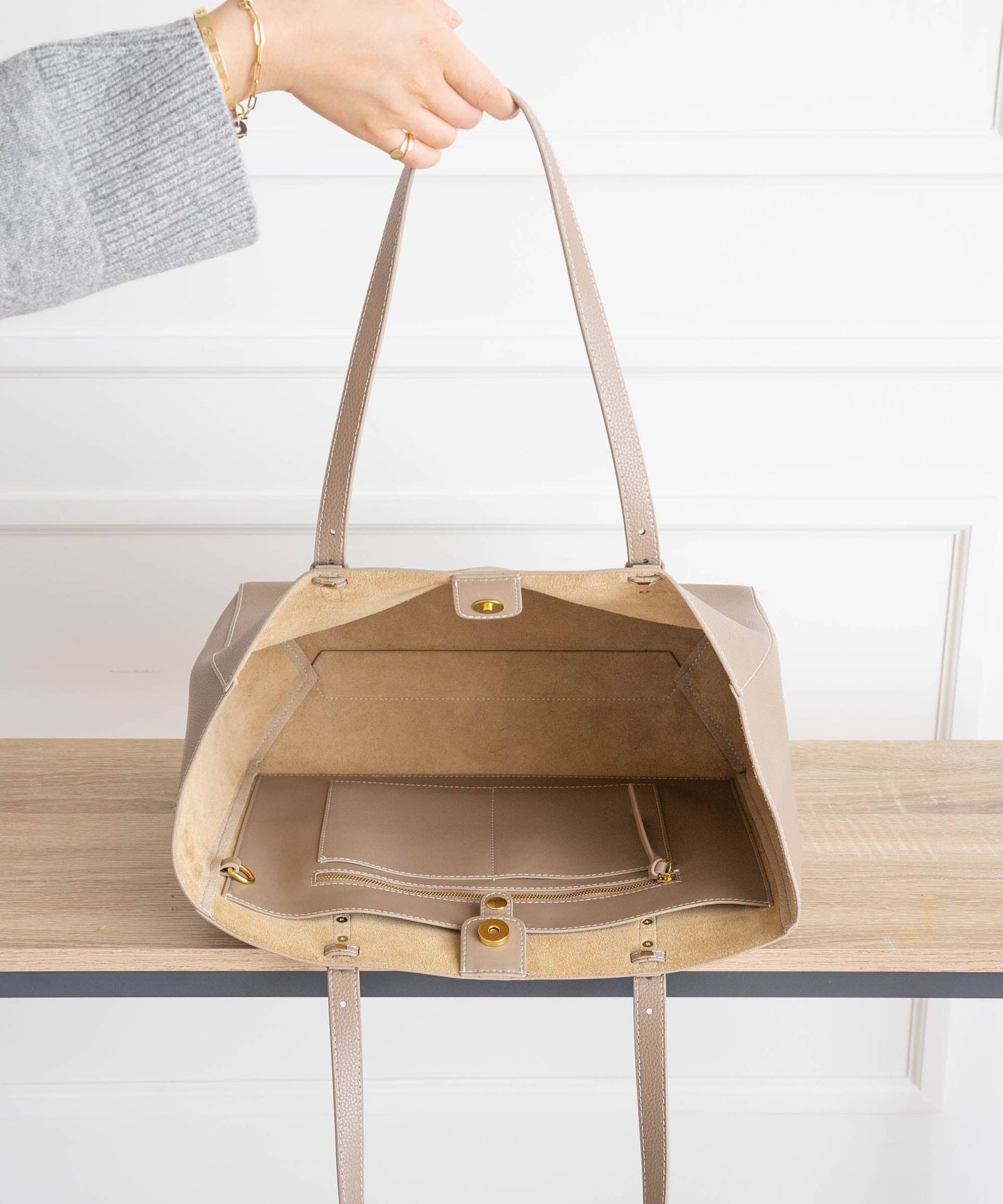 Eliana Tote - Leather: Black