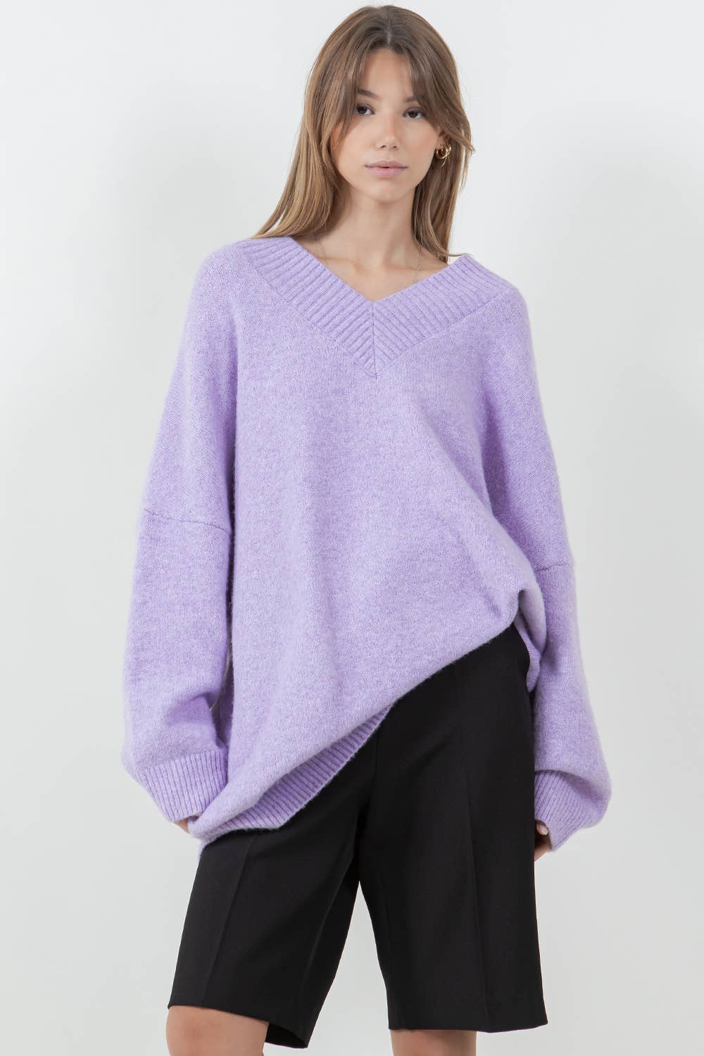30% OFF- Oversized V-Neck Fuzzy Knitdown Sweater: LAVENDER