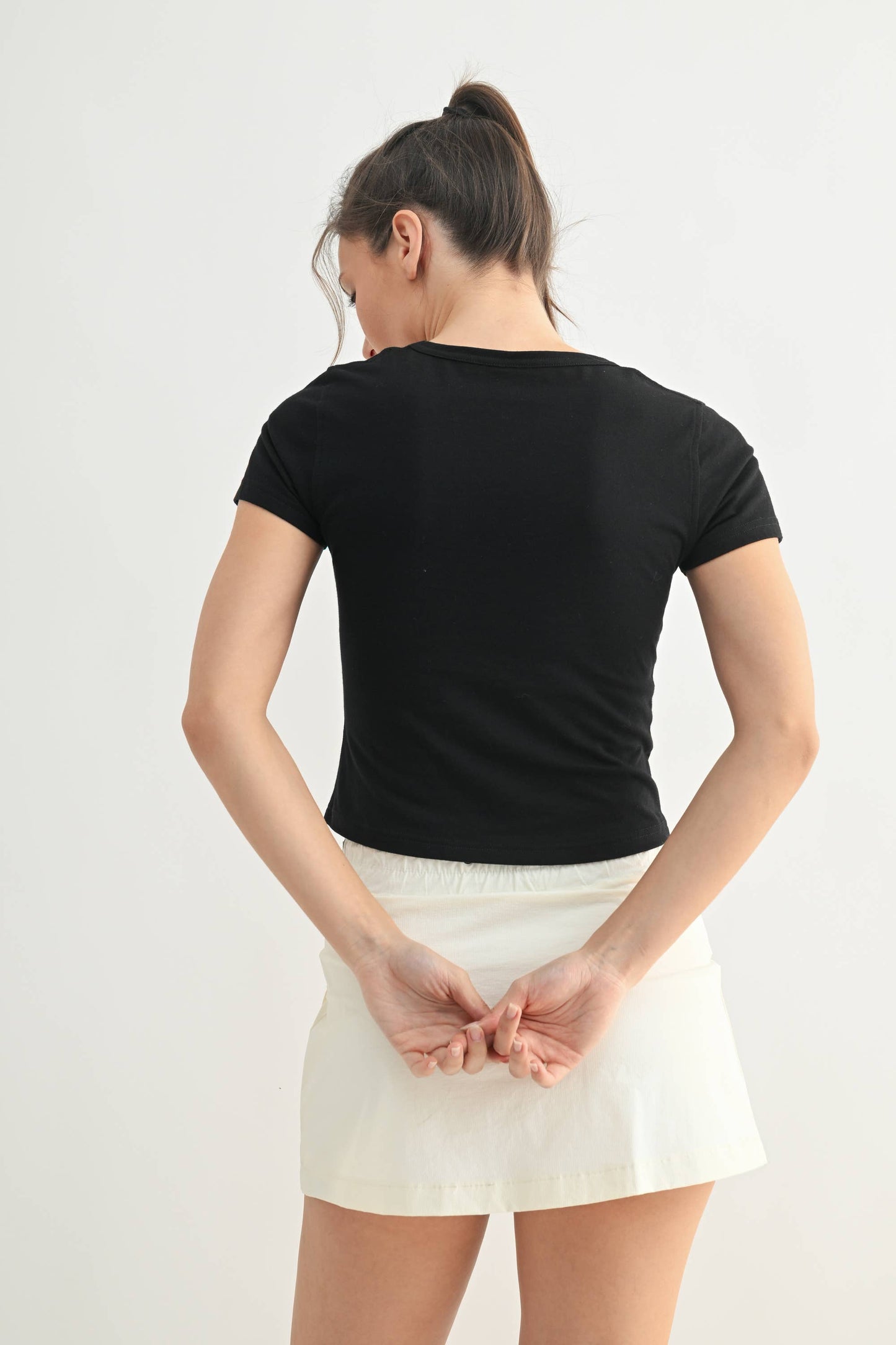 Organic Cotton Fit V-Neck Short Sleeve Shirt: WHITE