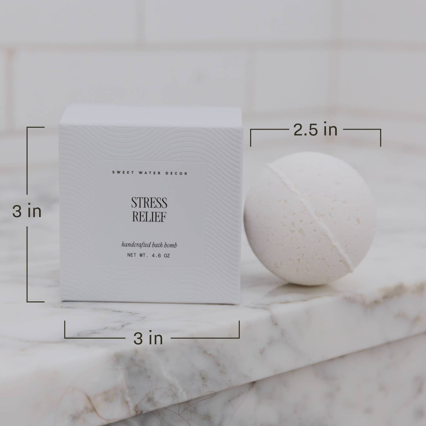 Bath Bomb: White Tea and Jasmine 4.6 oz Bath Bomb