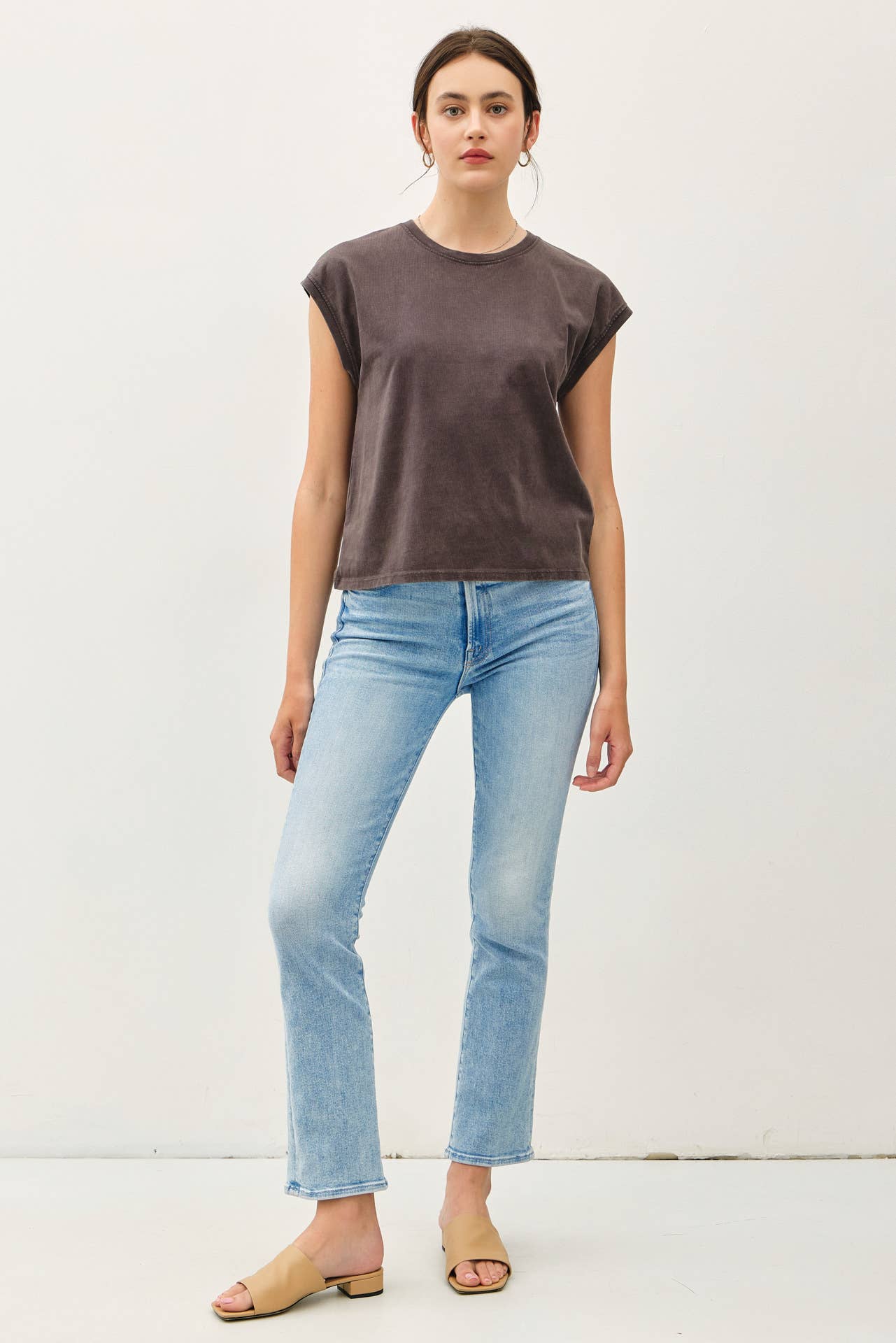 Basic Acid Washed Capped Sleeve Tee: GREY