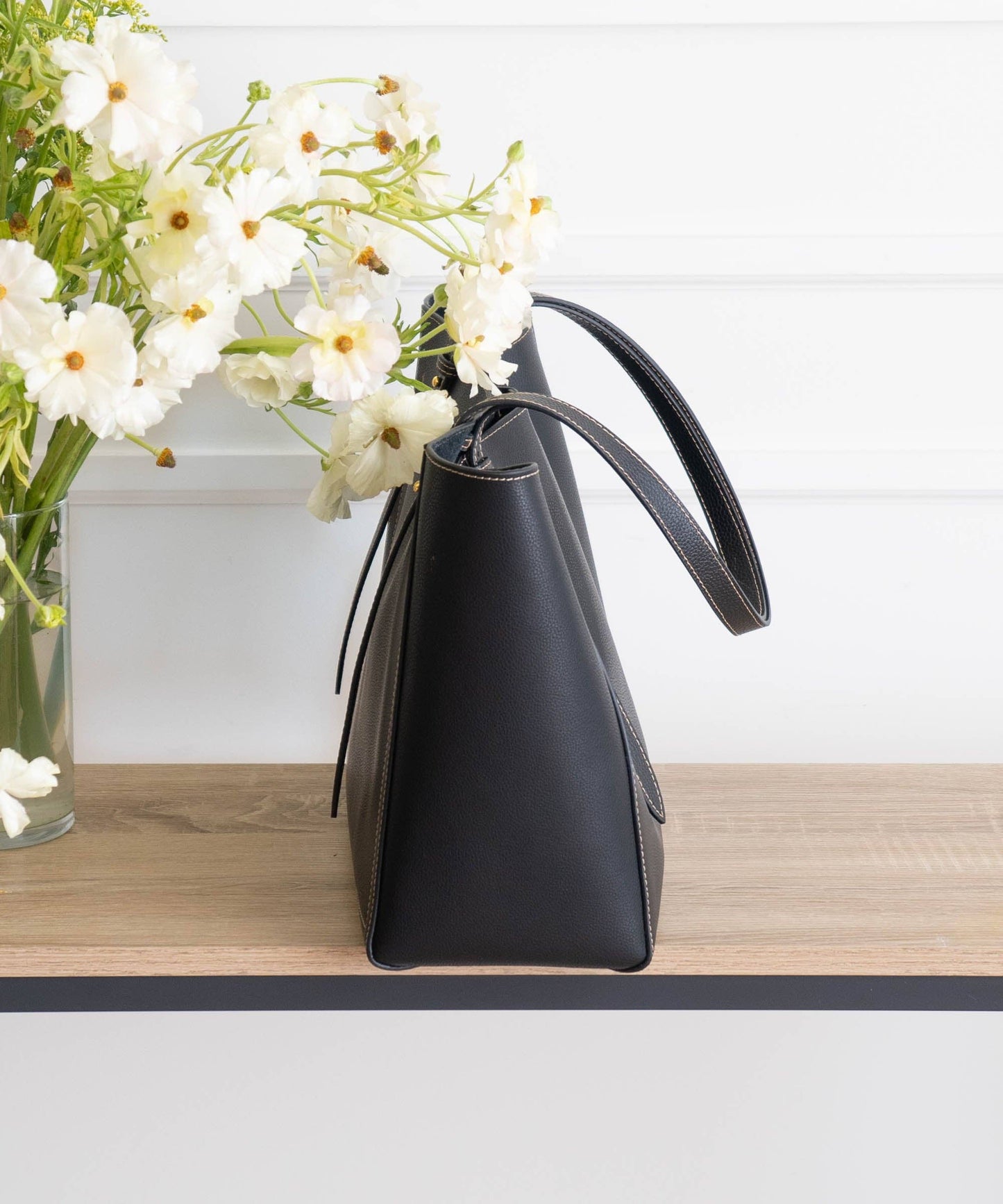 Eliana Tote - Leather: Black