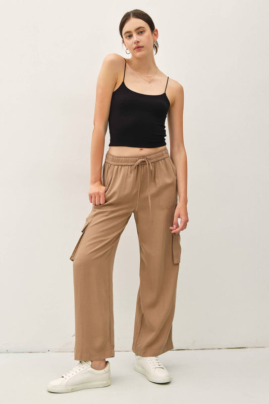 Tencel High Rise Drawstring Wide Leg Cargo Pant: Hazelnut