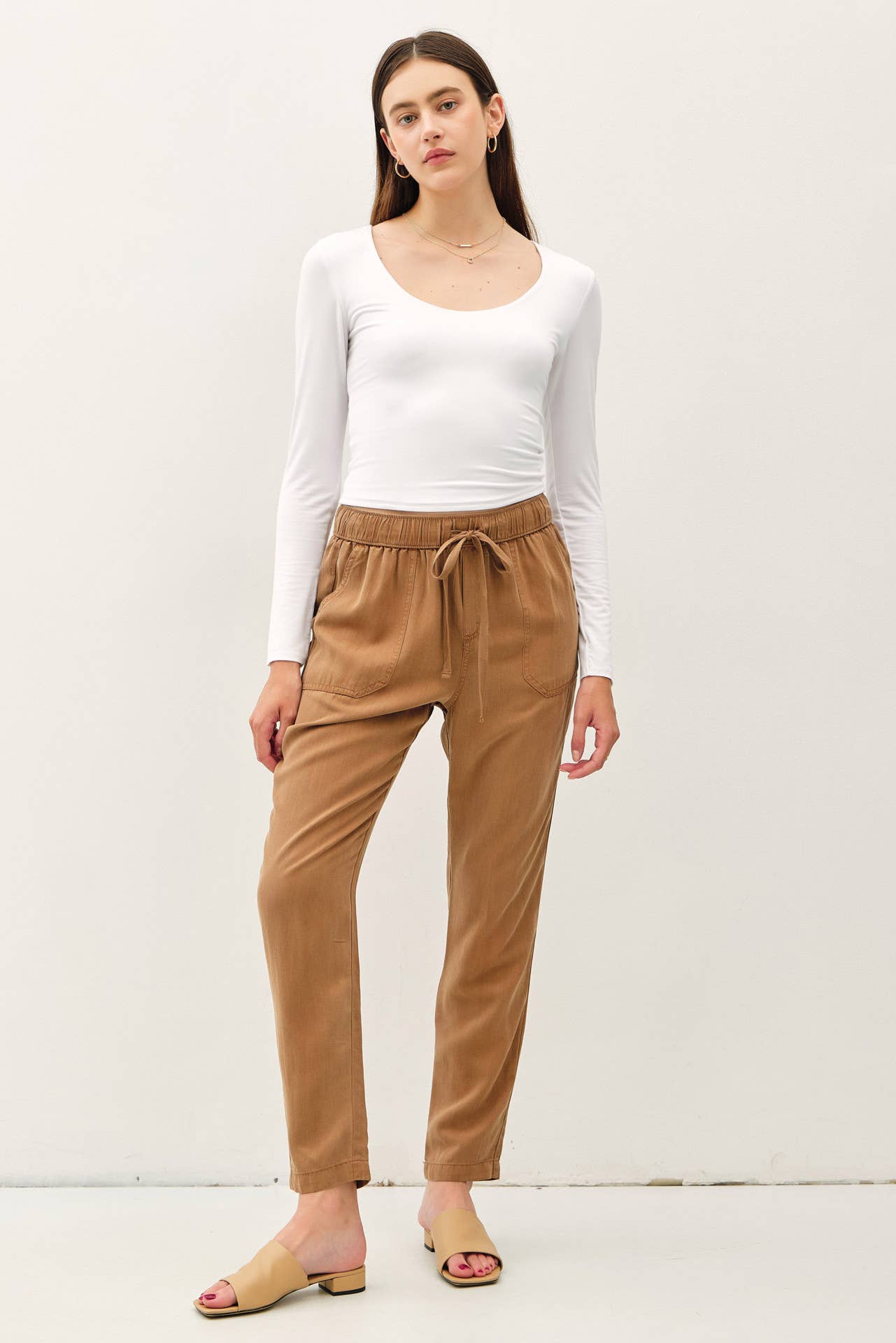 Tencel Taperd Pants: VINTAGE BLACK