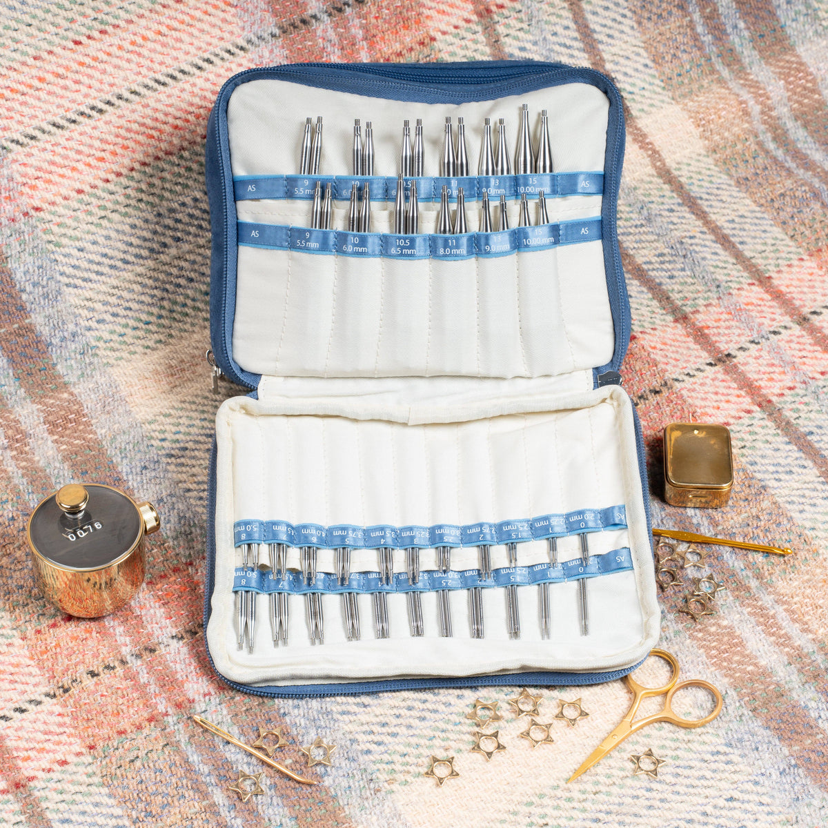 Aunt Shelle - Suede Needle Case