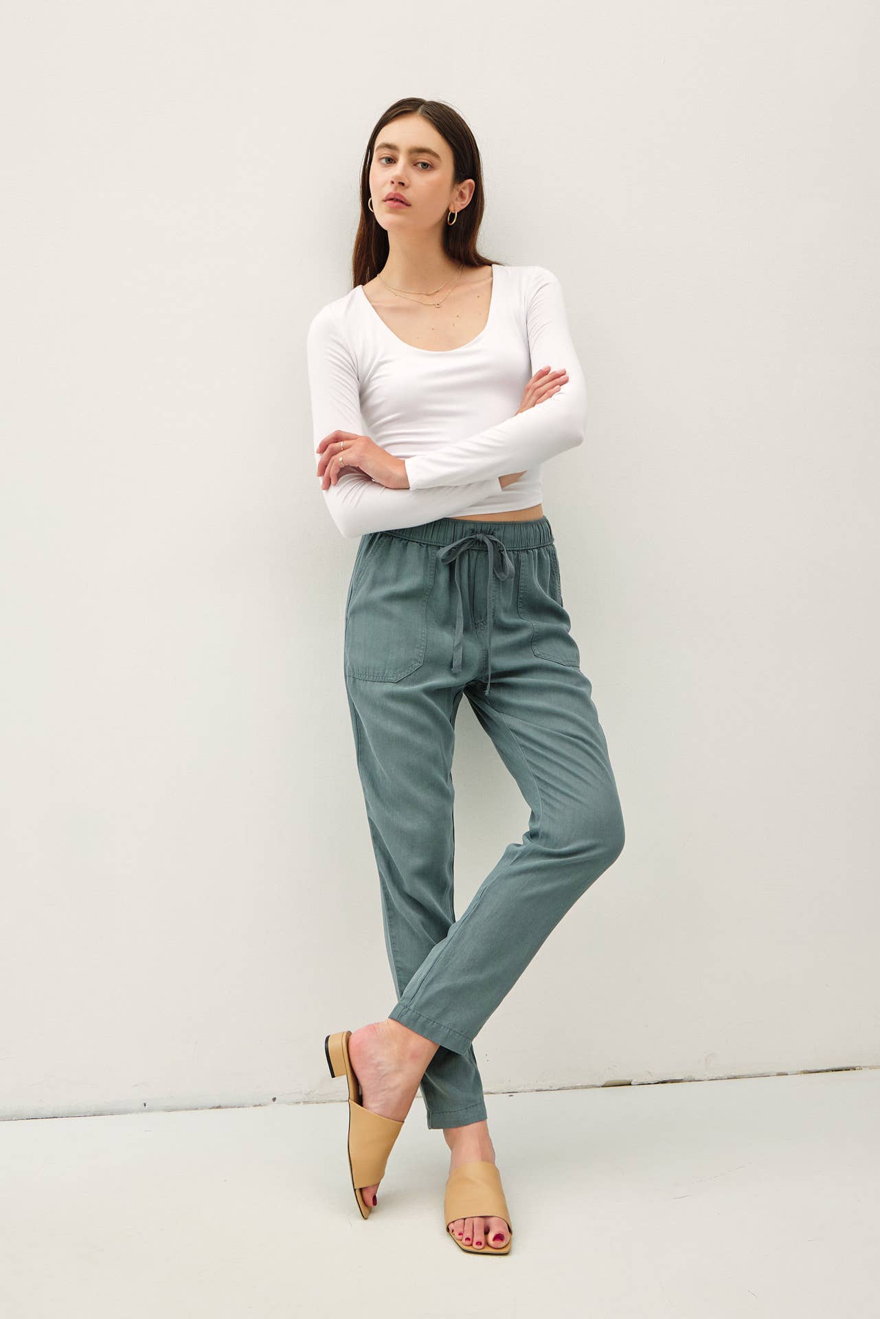 Tencel Taperd Pants: VINTAGE BLACK