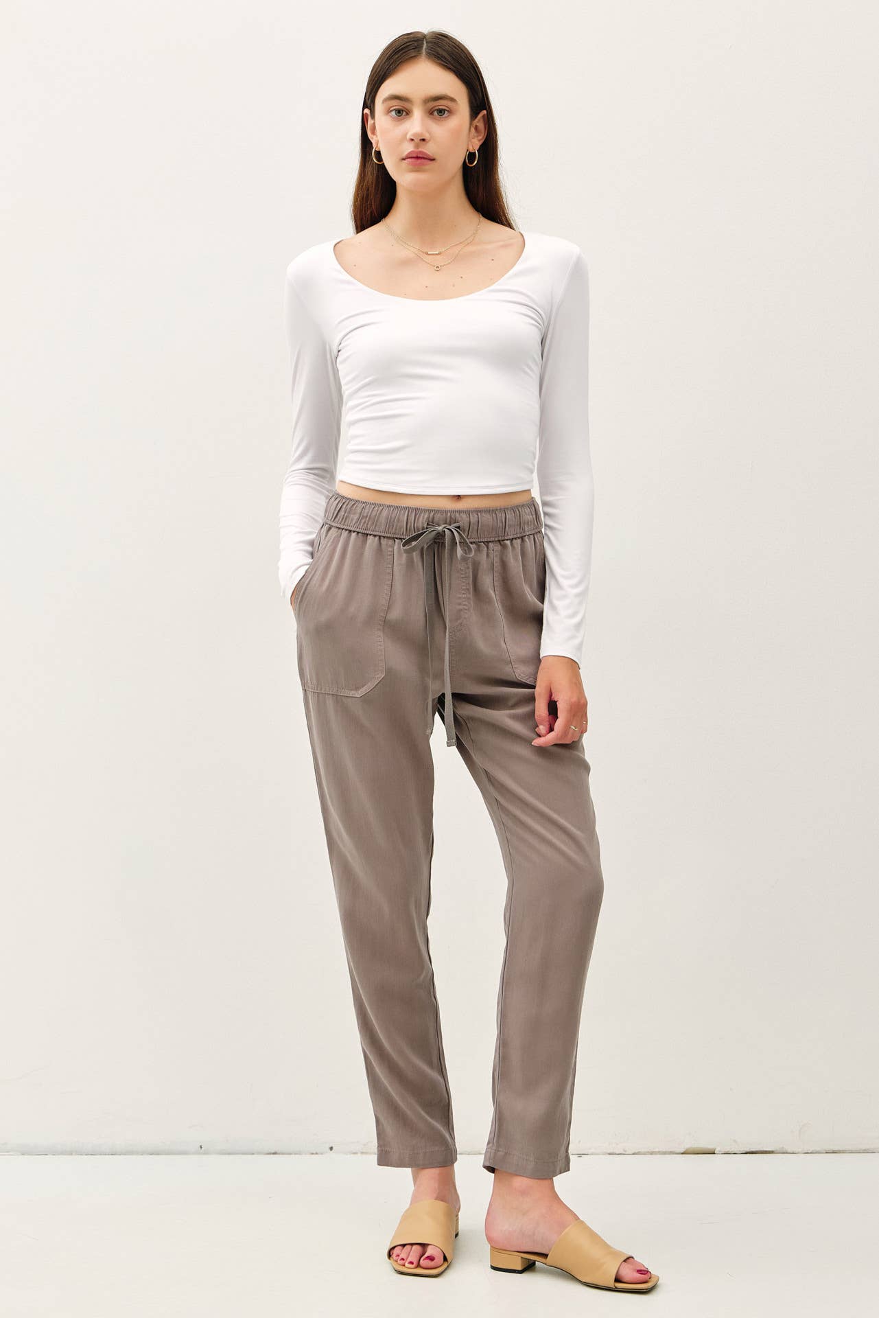 Tencel Taperd Pants: VINTAGE BLACK