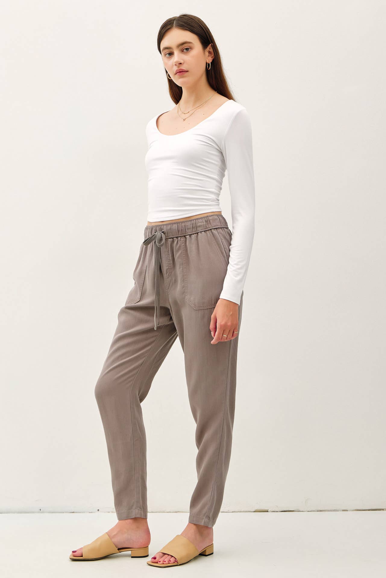 Tencel Taperd Pants: VINTAGE BLACK