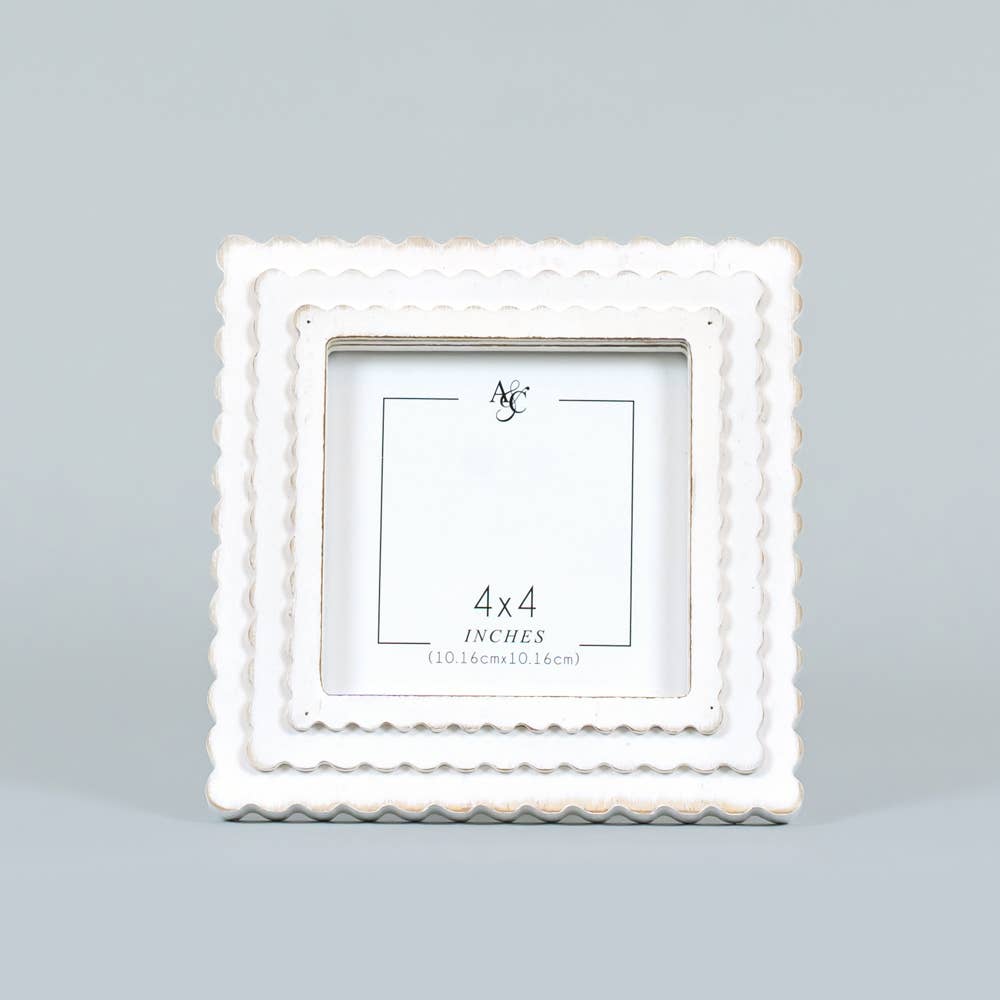 Wood Frame Photo Frame Scallop (4x4): WHITE