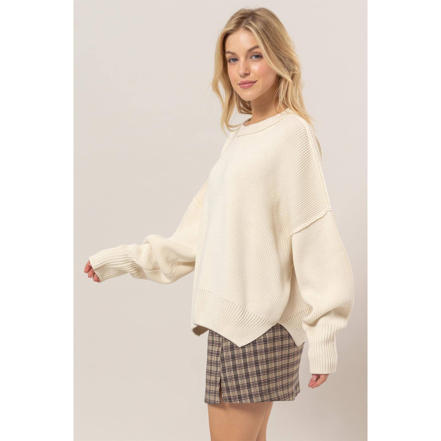 Long Sleeve Oversized Sweater: CREAM