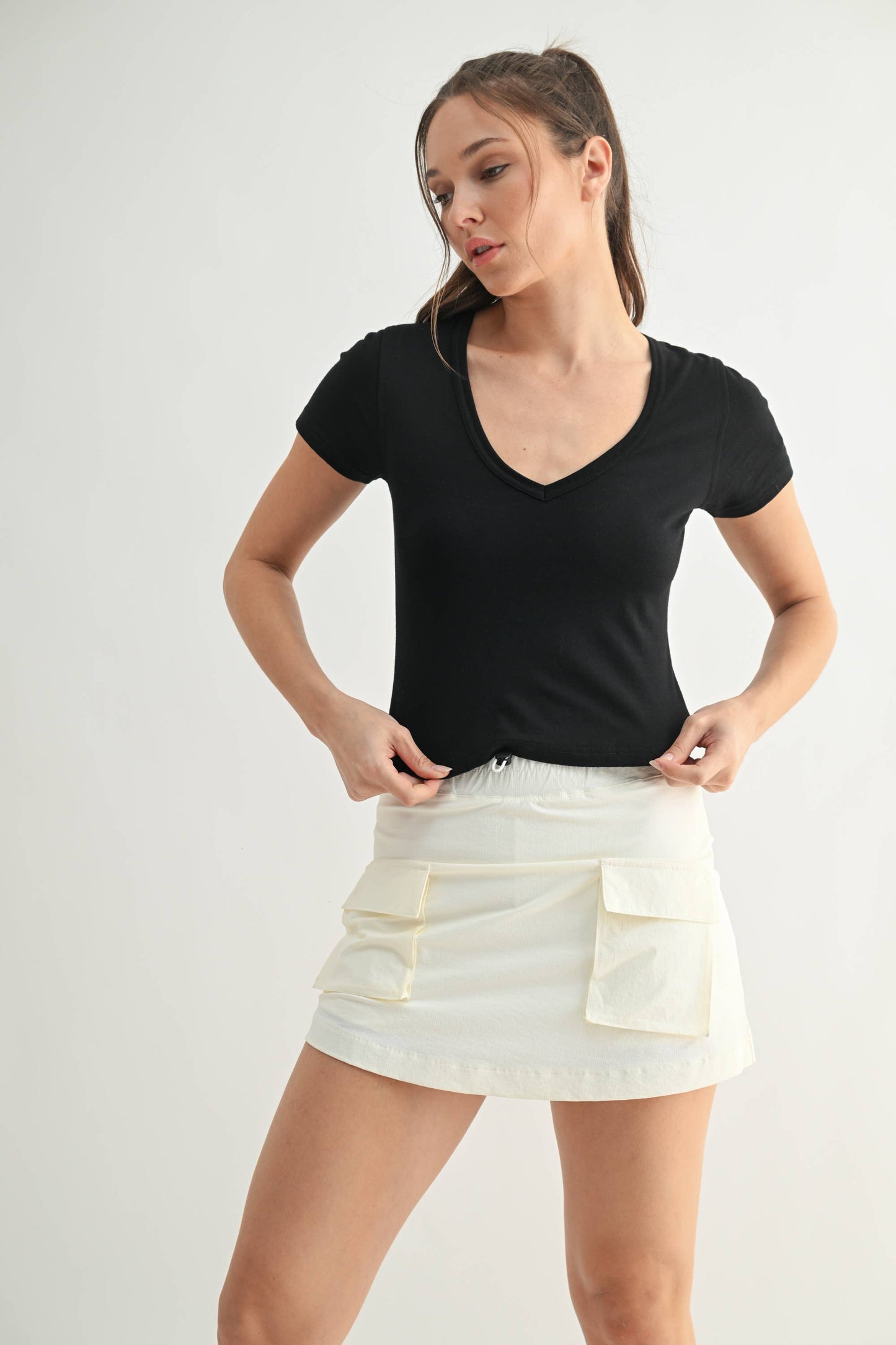 Organic Cotton Fit V-Neck Short Sleeve Shirt: WHITE