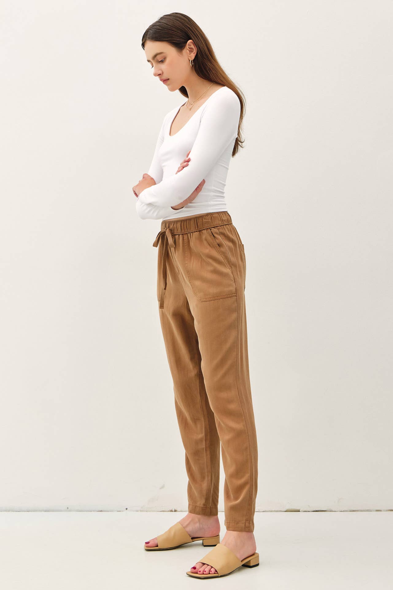Tencel Taperd Pants: VINTAGE BLACK