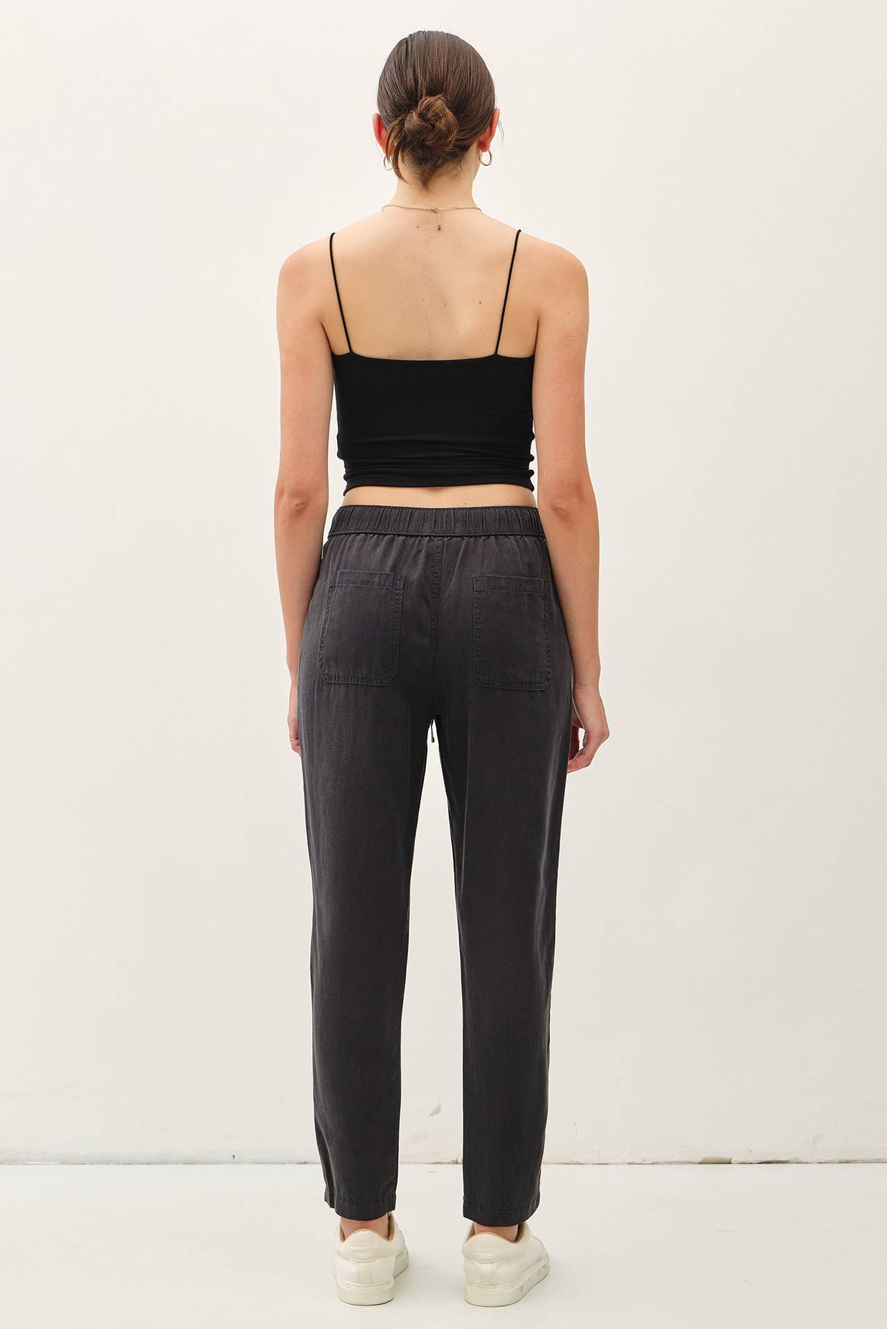 Tencel Taperd Pants: VINTAGE BLACK