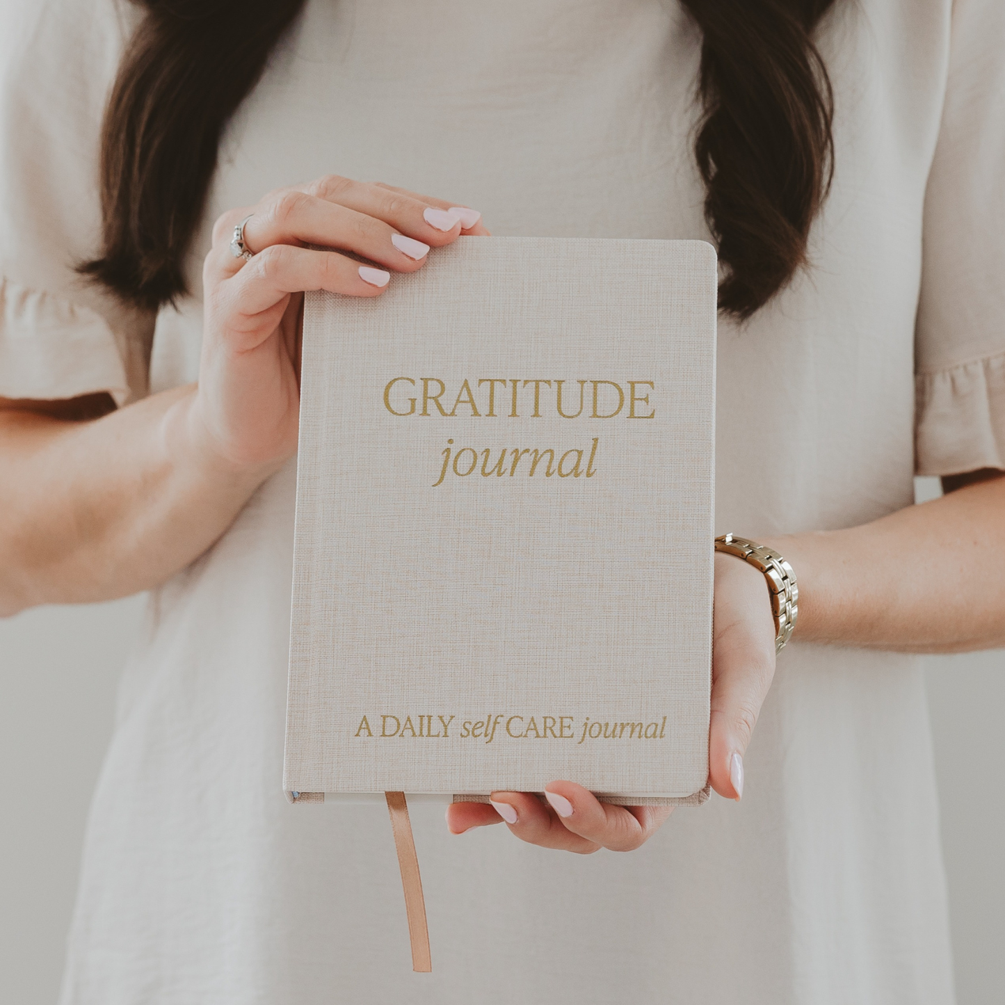 Journal: Gratitude Journal - Daily Prompted Journal