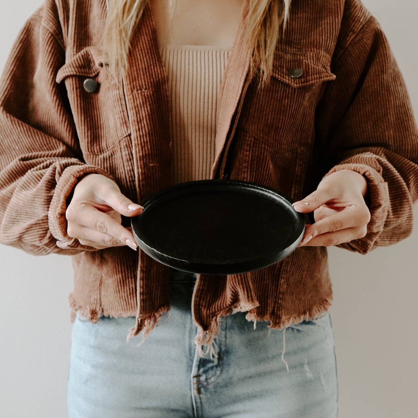 Black Round Wood Tray- 7x7x8