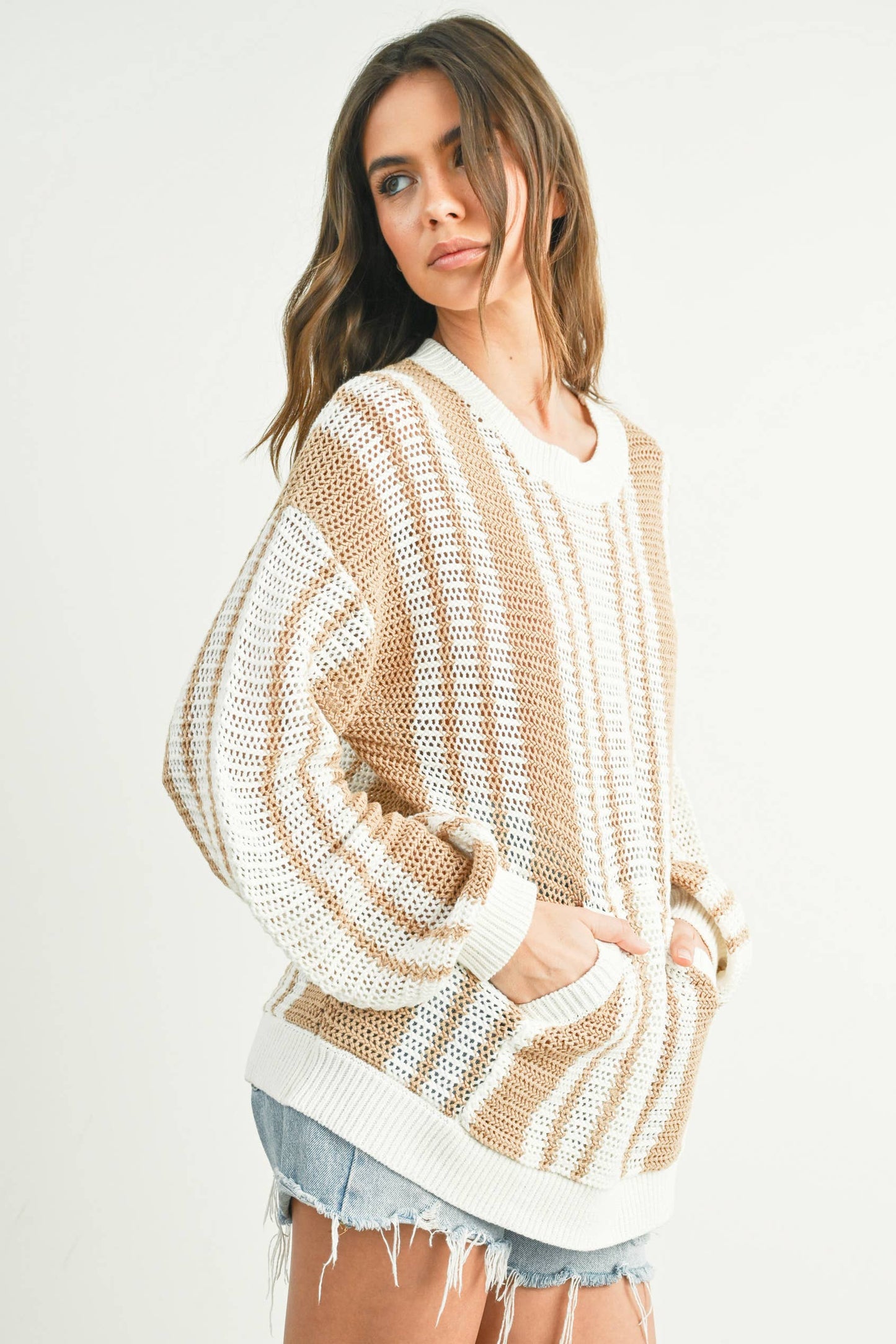 Drop Shoulder Striped Pattern Sweater: IVORY / NAVY