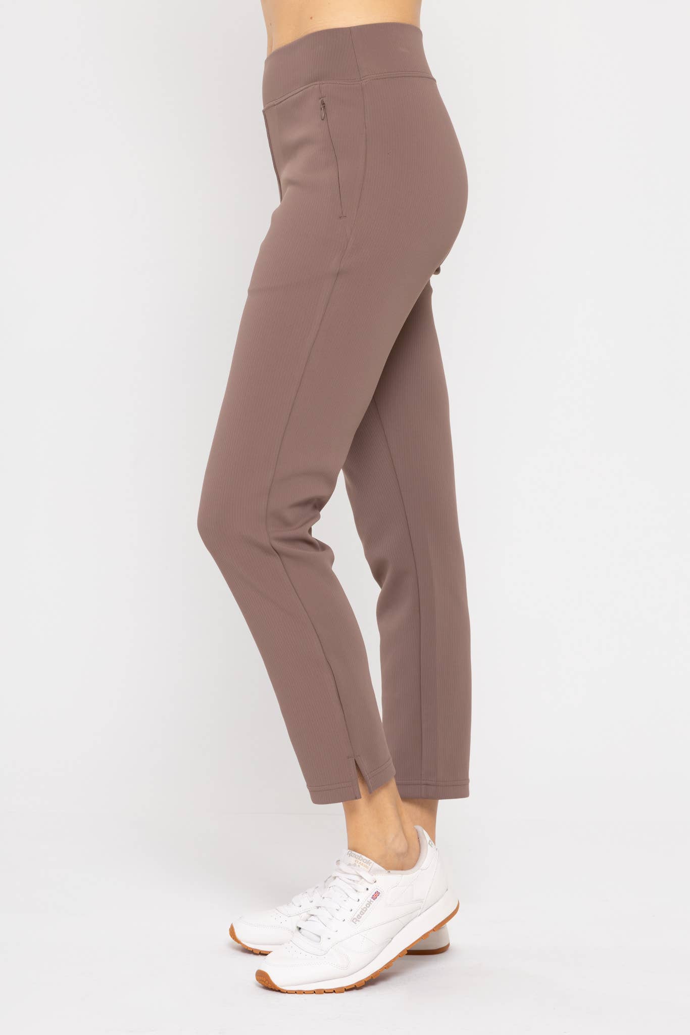 Jacquard Ribbed Tapered Pant: DEEP TAUPE