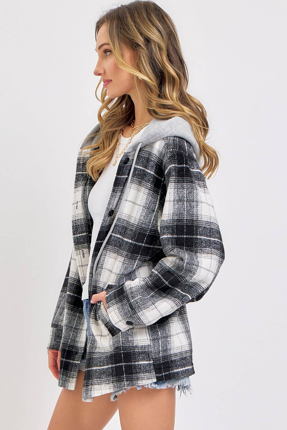 Classic Plaid Hooded Shacket: IVORY/BLACK