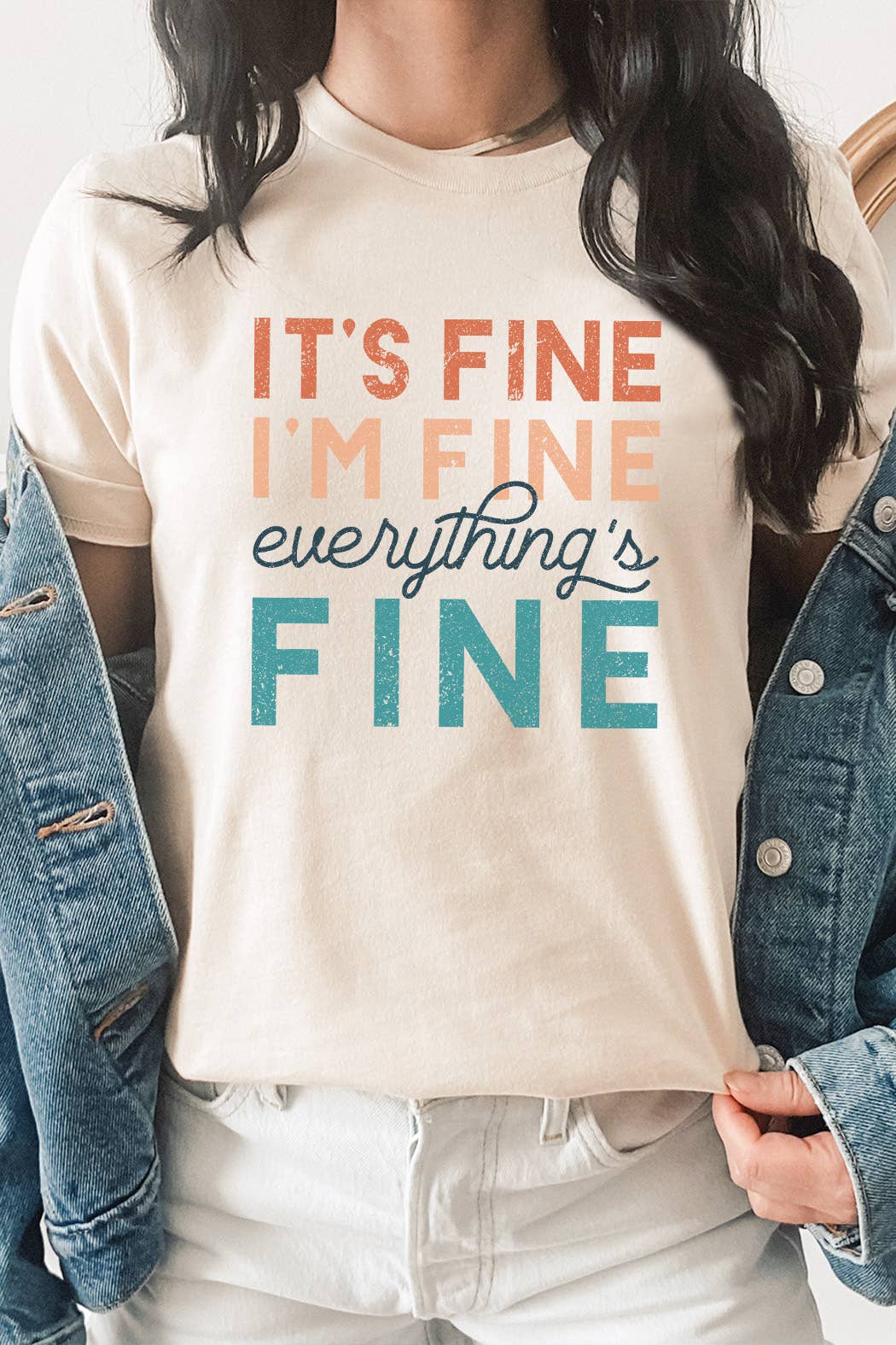 Its Fine Im Fine Everythings Fine Graphic Tee: ASH GRAY