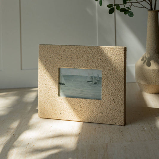 Foreside Home & Garden - 4x6 Photo Sonia Textured Picture Frame Metal Beige