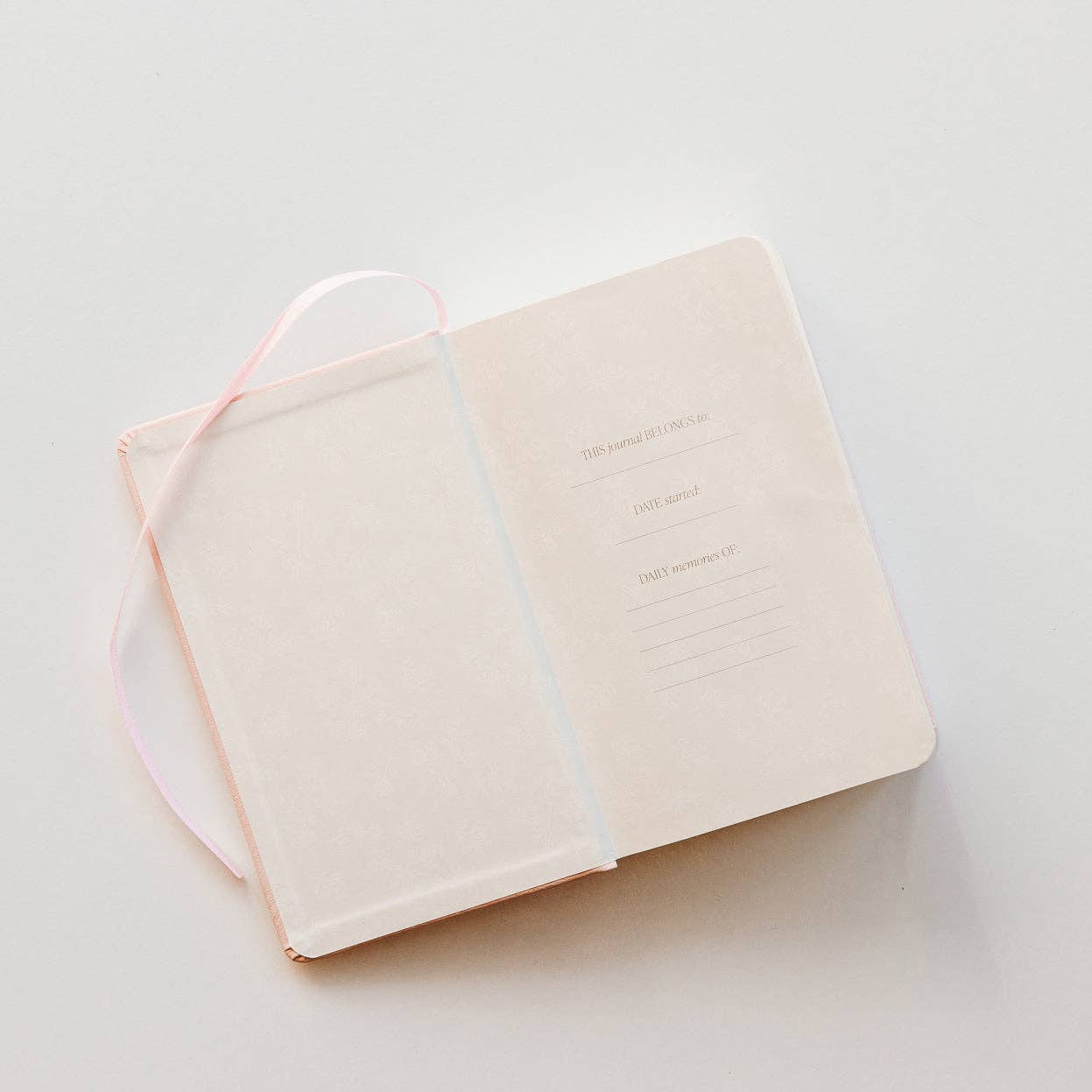 Journal: MOM'S ONE LINE A DAY Leather Journal