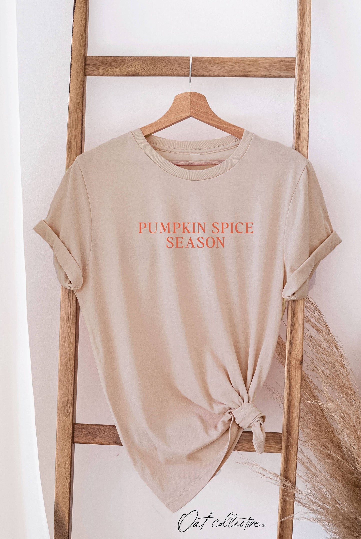 PUMPKIN SPICE SEASON Graphic T-shirt : HEATHER MUSTARD