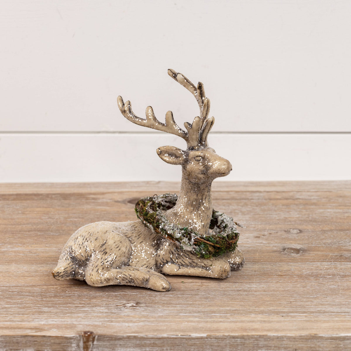 Ragon House - RESTING DEER WITH WREATH