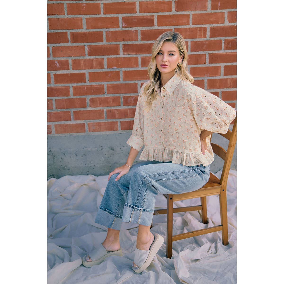 BiBi - VINTAGE WASHED STRAIGHT JEANS WITH SIDE STITCH DETAIL: WASHED DENIM / L