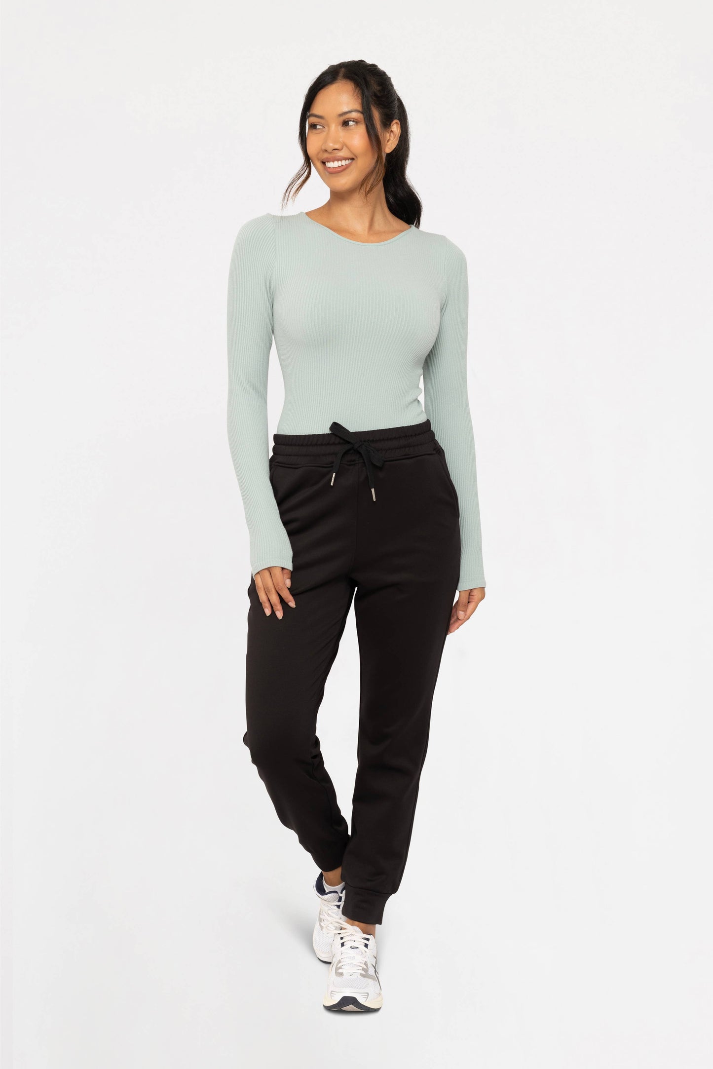 Seamless Ribbed Long Sleeve Top: BLACK