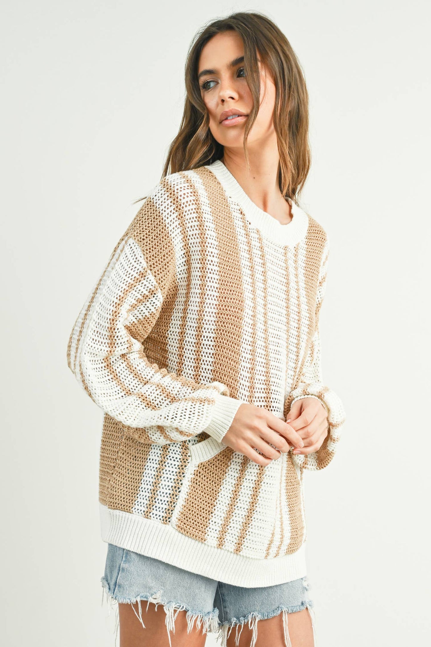 Drop Shoulder Striped Pattern Sweater: IVORY / NAVY