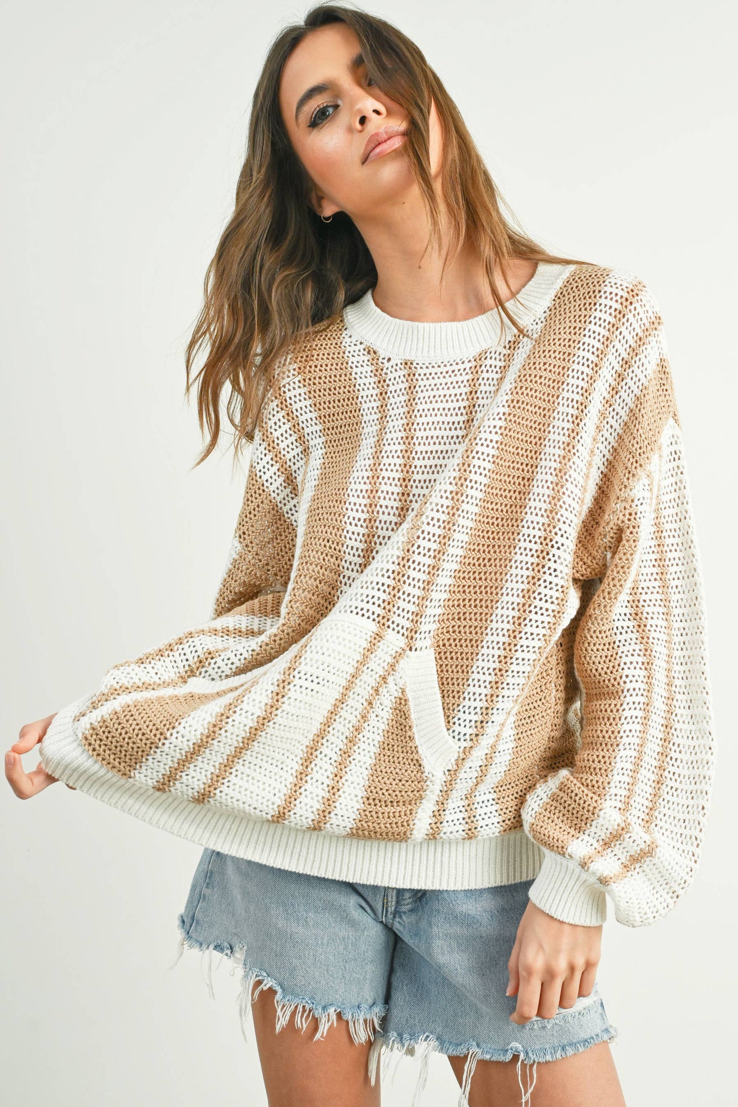 Drop Shoulder Striped Pattern Sweater: IVORY / NAVY