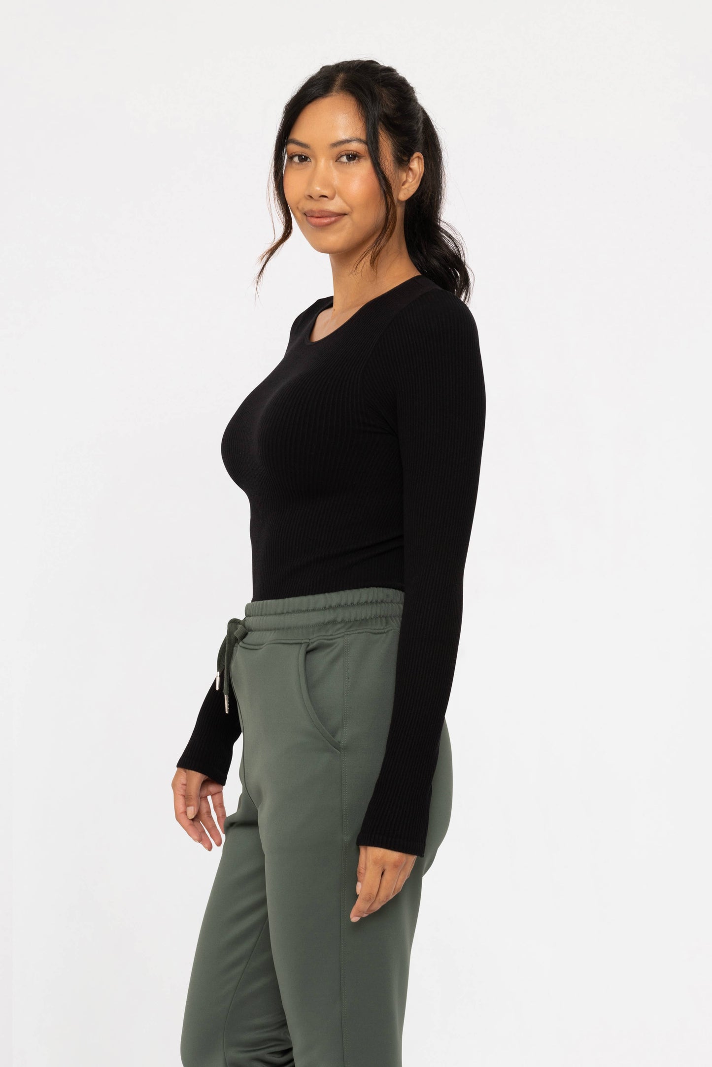 Seamless Ribbed Long Sleeve Top: BLACK