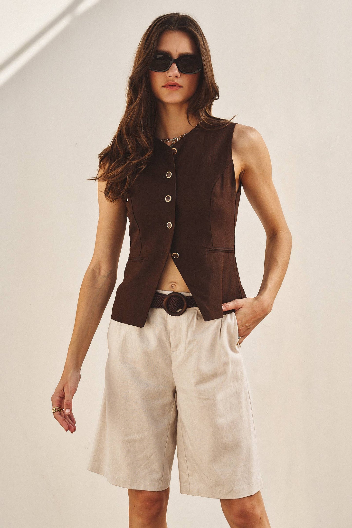 Linen Blend Belted Bermuda Shorts: WHITE