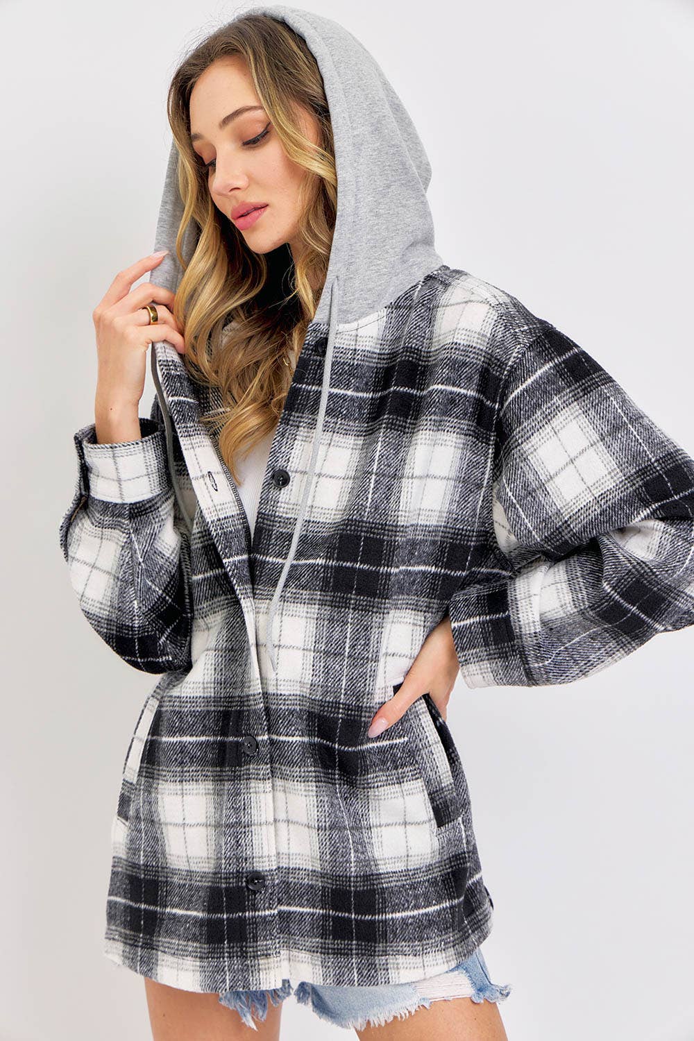 Classic Plaid Hooded Shacket: IVORY/BLACK