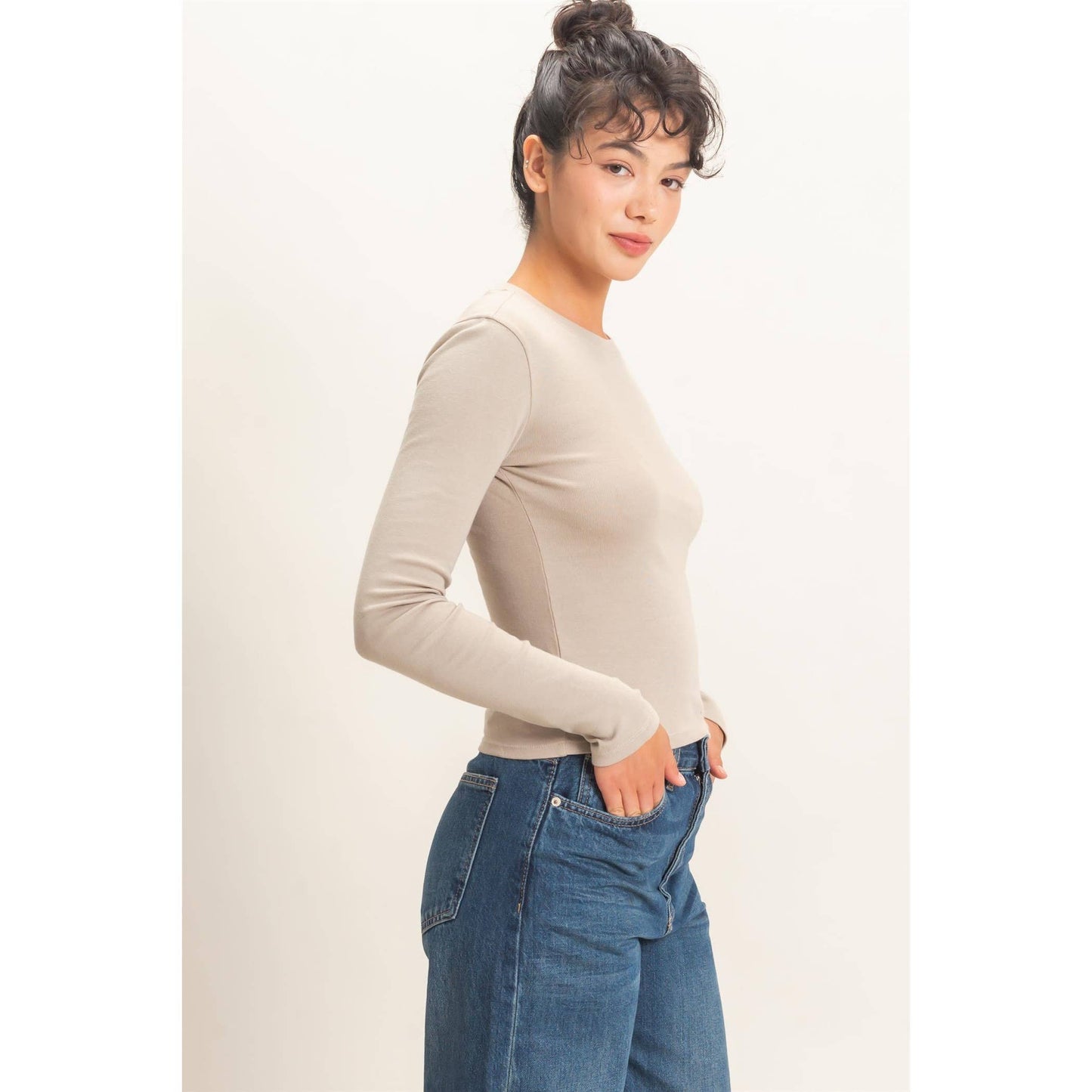 HYFVE - Crew Neck Long Sleeve Top: DARK BROWN / S-M-L(2-2-2)