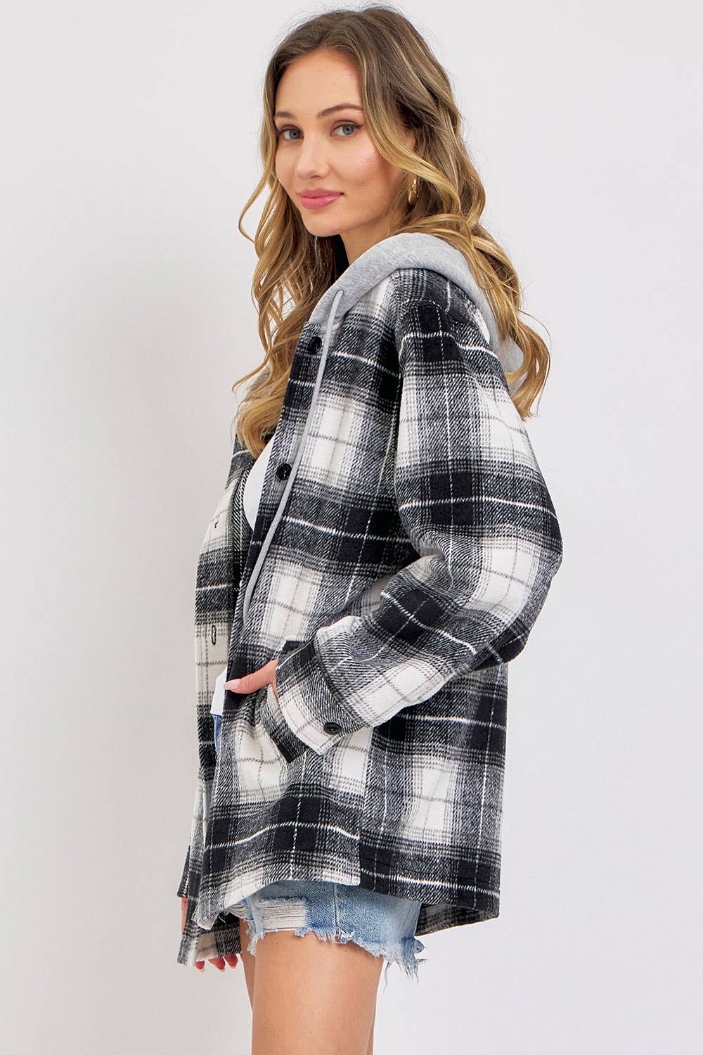 Classic Plaid Hooded Shacket: IVORY/BLACK