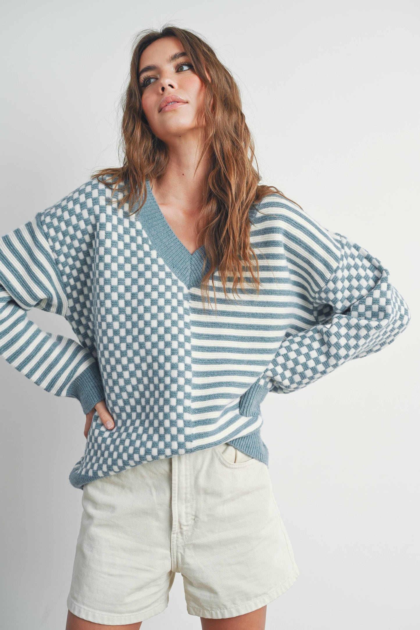 Frenchy Checker Pattern Drop Shoulder Sweater: IVORY / BLUE