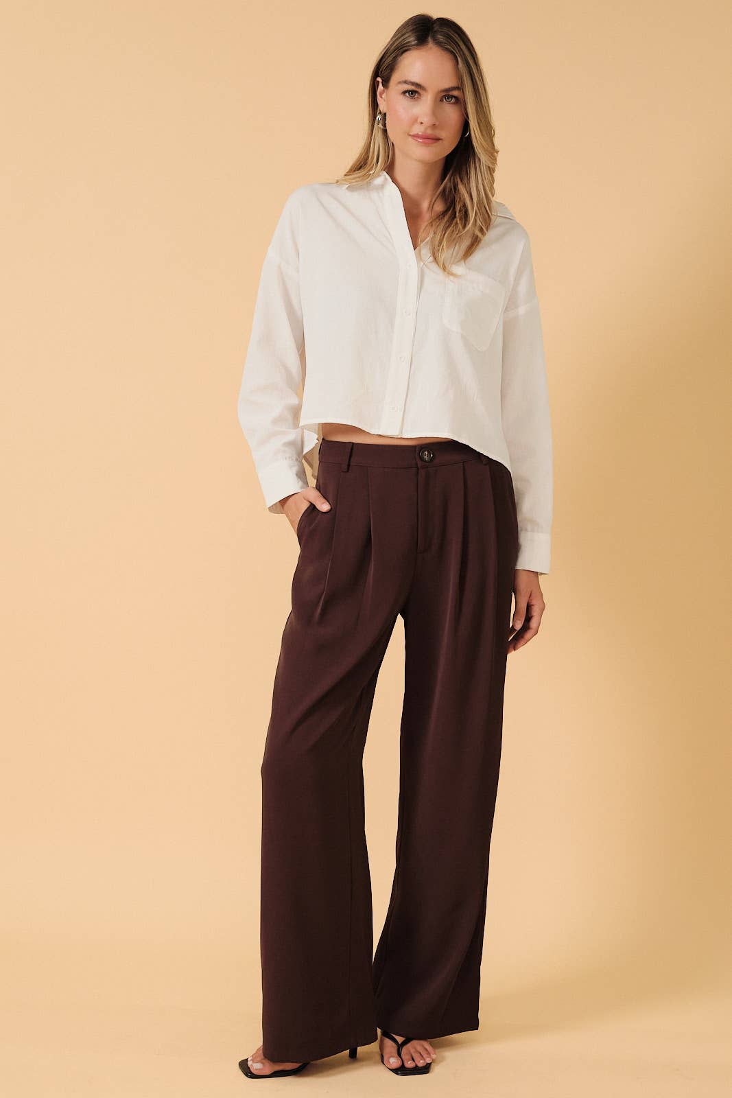 Sunday Edition by LE LIS - HIGH WAIST WIDE LEG PLEATED TROUSERS: ESPRESSO / L