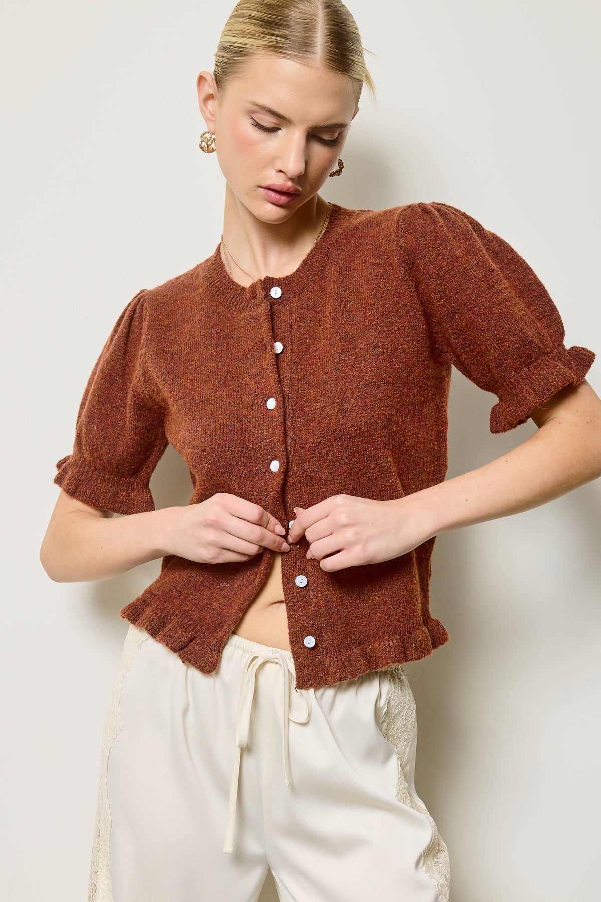 Mimosa - Puff Sleeve Ruffle Hem Knit Cardigan: Ivory / M