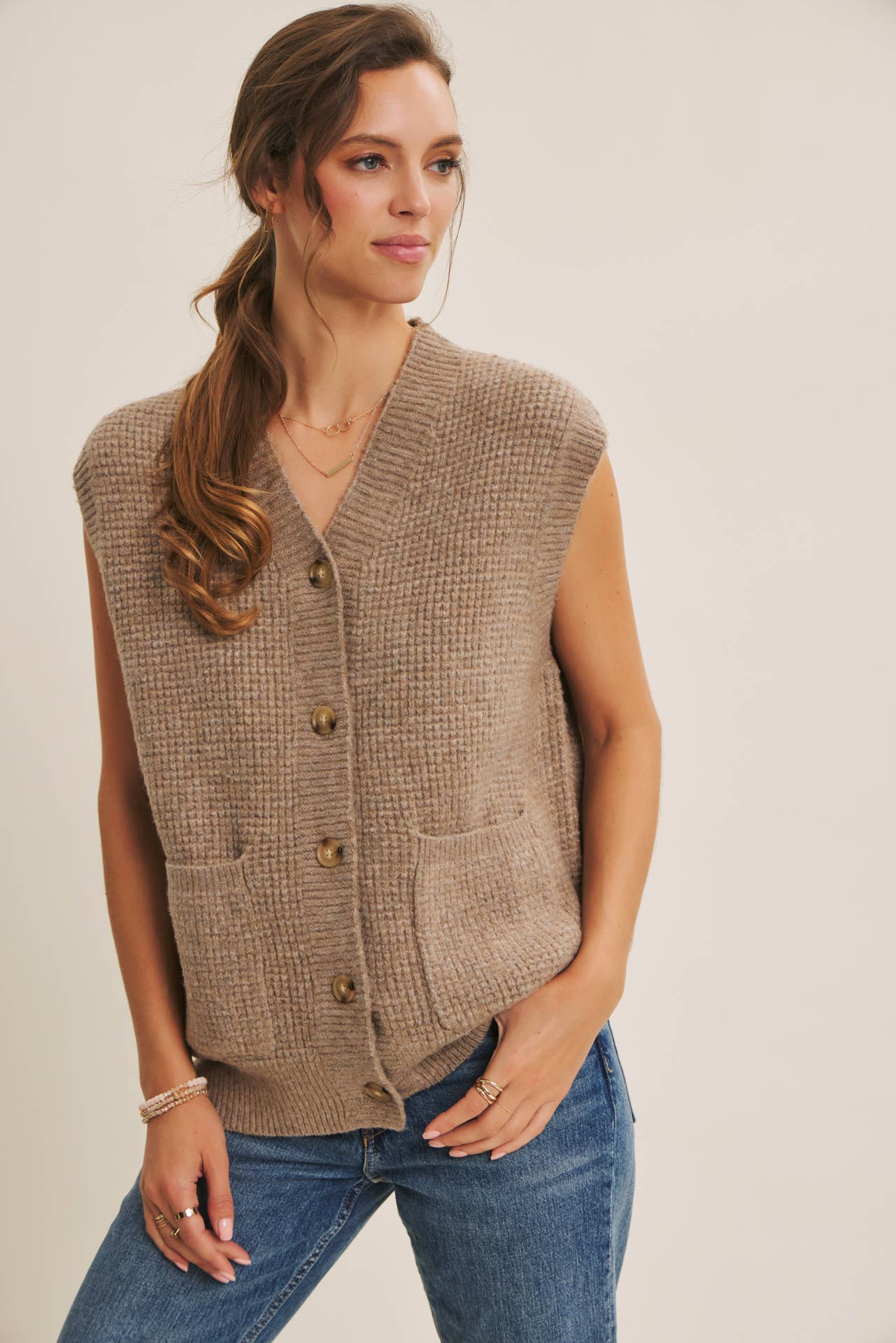 Textured Thermal Cozy Sweater Vest: HT. GREY