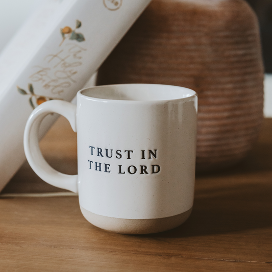Mug: Trust In The Lord Stoneware Coffee Mug