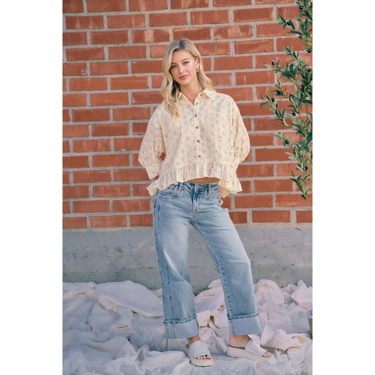 BiBi - VINTAGE WASHED STRAIGHT JEANS WITH SIDE STITCH DETAIL: WASHED DENIM / M