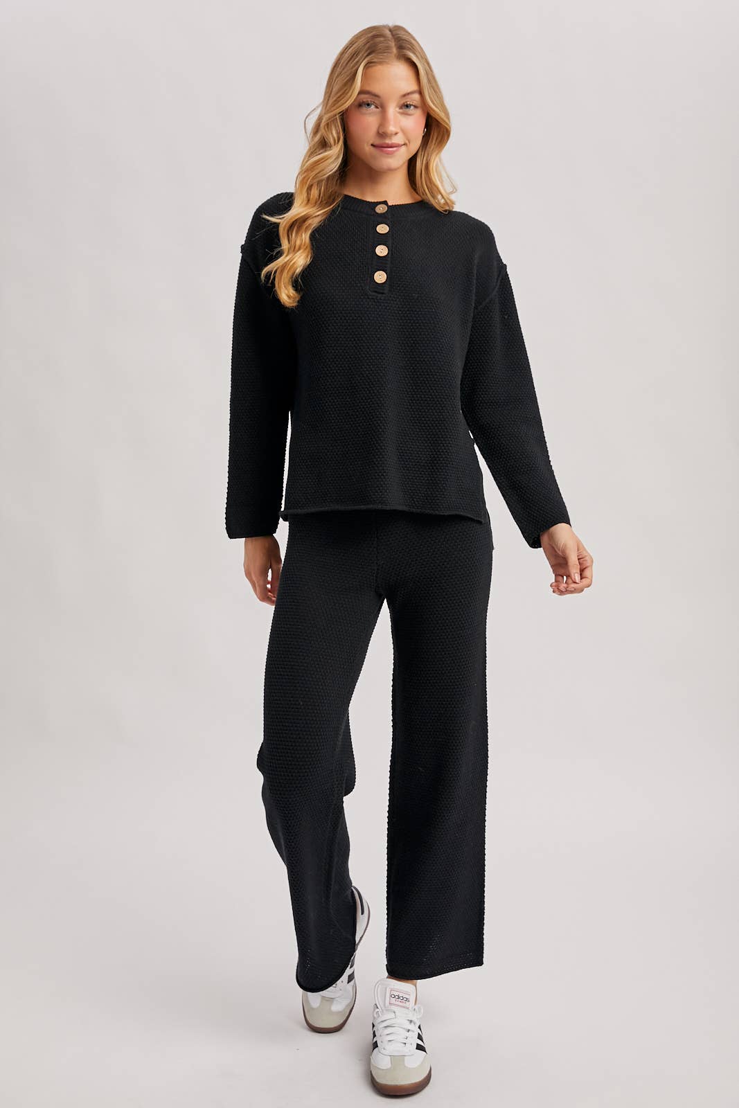 Textured Knit Top & Pants Set: BLACK