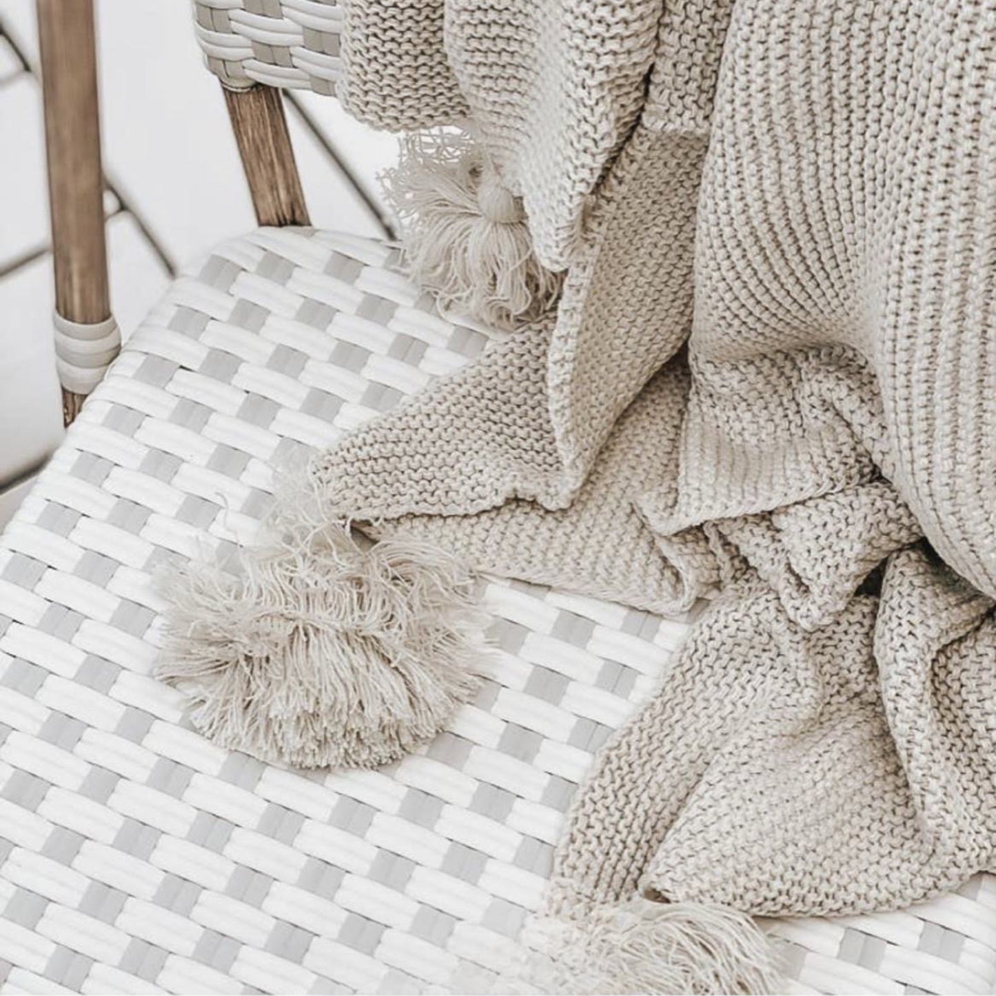 Knit Throw Blanket With Tassels- Cream