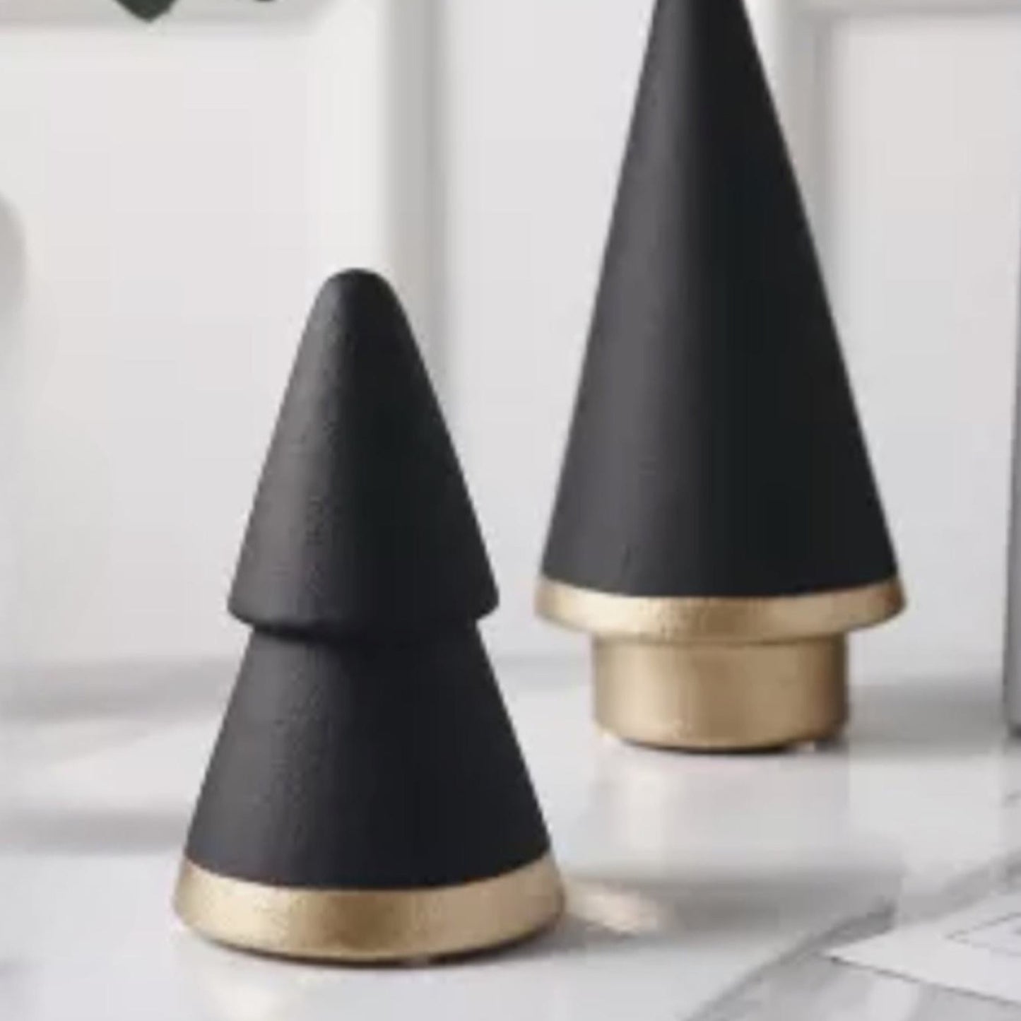 Nordic Ceramic Black/Gold Christmas Tree- Small